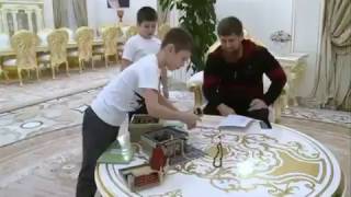 Рамзан Кадыров устроил проверку сыновьям
