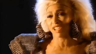TINA TURNER ★ We Don&#39;t Need Another Hero (Thunderdome)【music video】