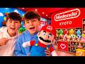 ¡EL METRO DE SUPER MARIO! 🍄 Visitamos la Nintendo Store de Kioto con DANI y EVAN