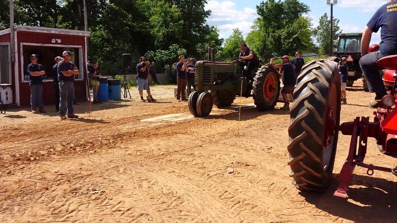 John Deere B Pulling YouTube