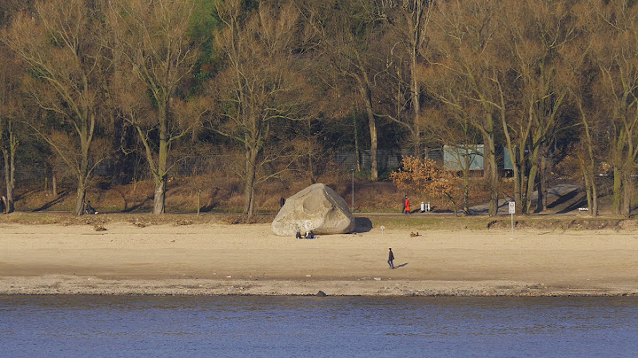 Hamburg, Germany: Othmarschen, Strand, Findling (Boulder) "Alter Schwede" - 4K UHD Video Image