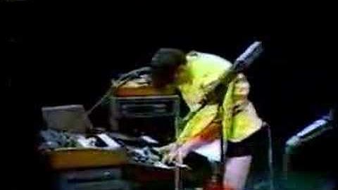 DEVO - Jocko Homo - Live 1978 Chorus TV Paris