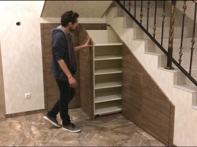 Шкаф под лестницей, да или нет?