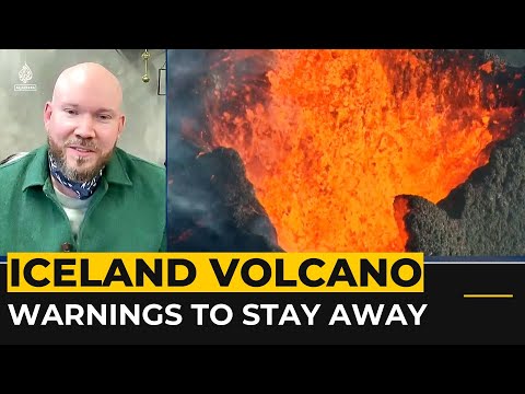 Iceland warns tourists to stay away from lava-spewing volcano