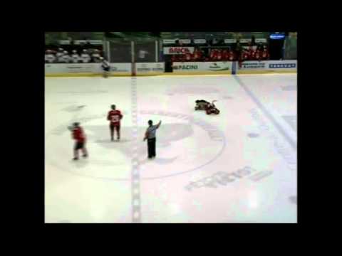 Troy Vance monster hit on Vincent Arsenault (2011-03-28)