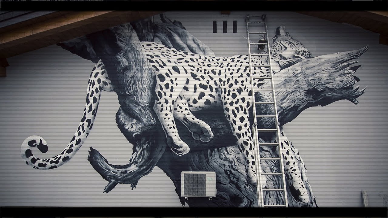 Street Art Stop-Motion Leopard in Ponte di Piave, Italy