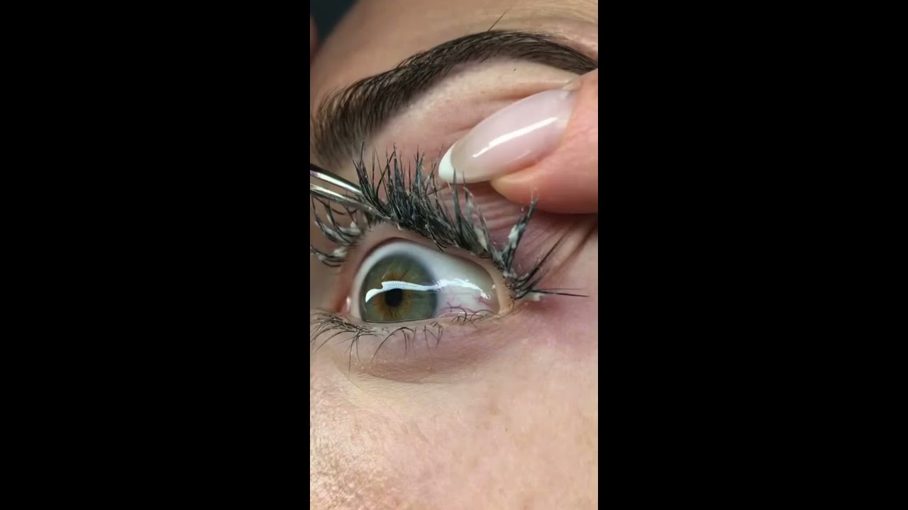Removing Lashes How To Remove Eyelashes Extensions Dirty Not Painful At All