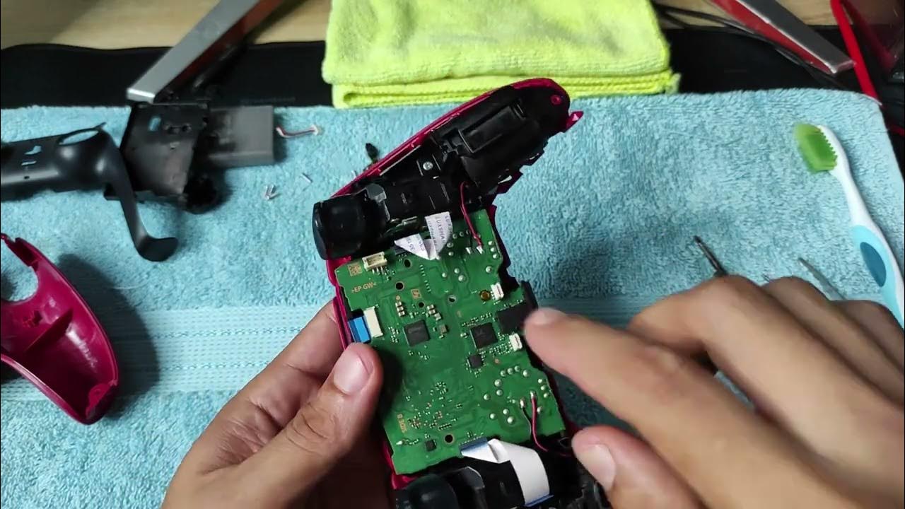 Cómo limpiar el mando de PS5 por dentro y por fuera