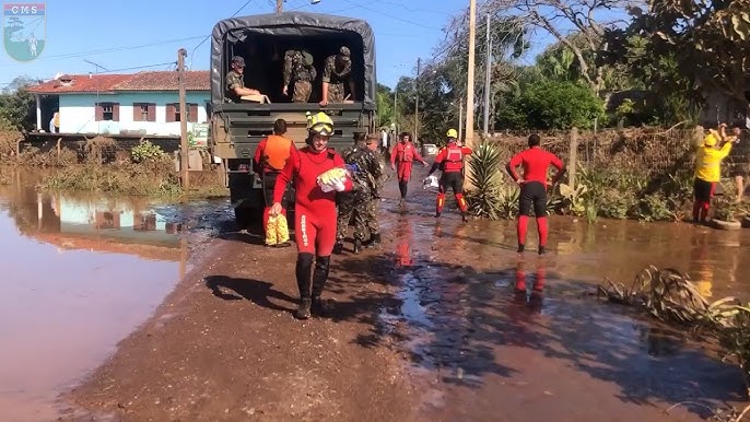 Enchente no RS: Exército Brasileiro presta apoio à população