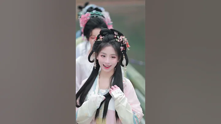#hanfu #汉服hanfu#hanfuchinese#clothes#girl#beautifulgirls #中国汉服 #fyp#汉衣华裳 #国风大赏 #fashion#charm#Shorts - DayDayNews