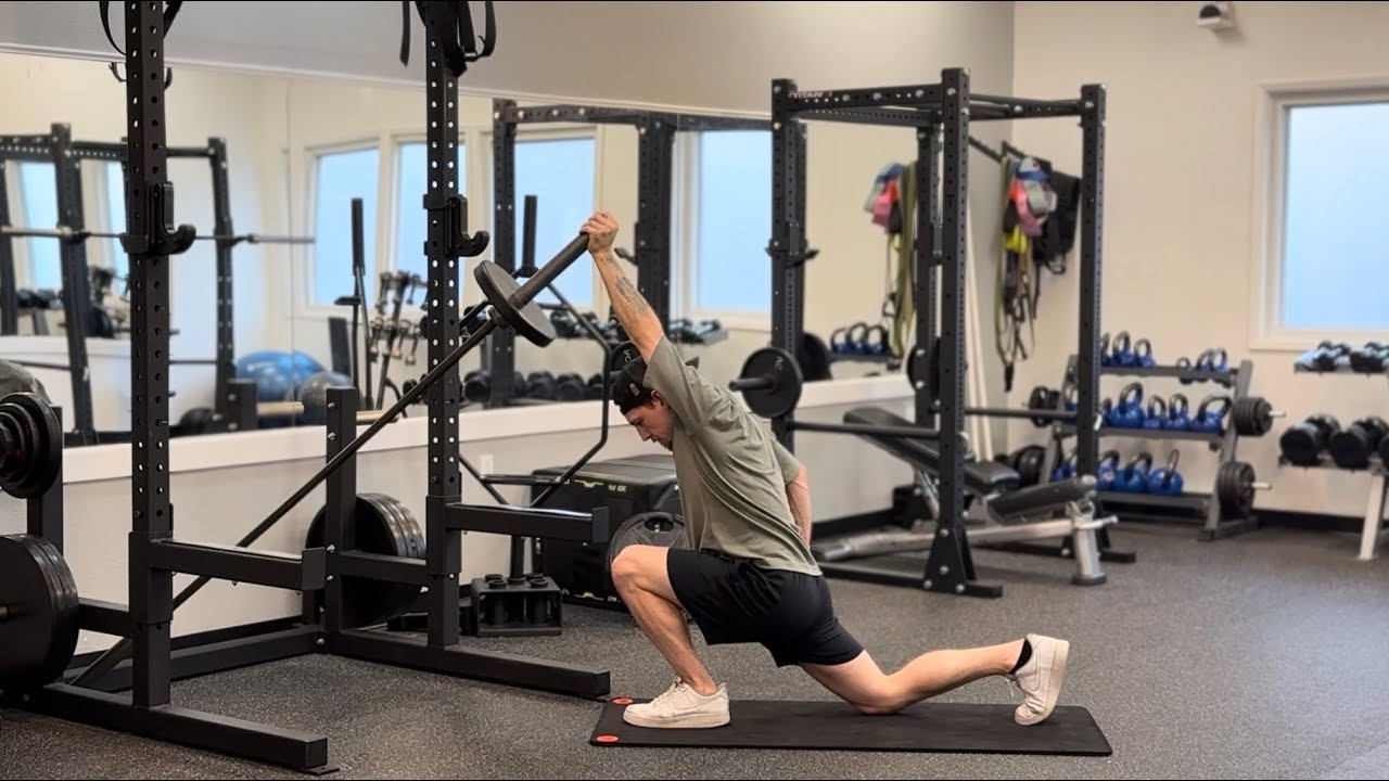 Single Arm Overhead Landmine Reverse Lunge (Ipsilateral) - YouTube