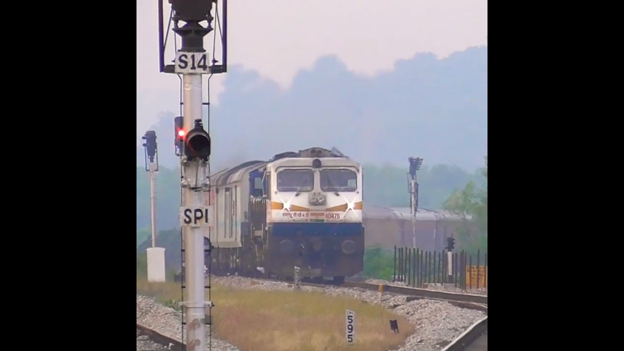 Gangsta Golden Rock WDP4D 40476 EMD | TVC Rajdhani