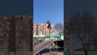 come #tricks #scootering #skatepark #tailwhip #barspin