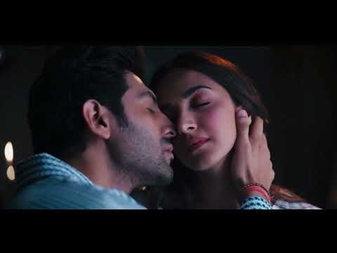 Kiara Advani [Satyaprem ki Katha] - Kiss Scene #kiaraadvani #satyapremkikatha #kiss
