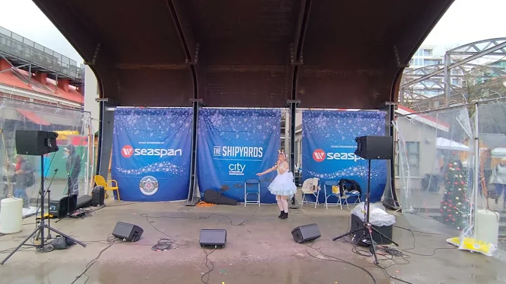 Performance by Maple Blossoms at Shipyard market (December 20, 2025)