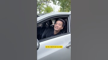 cô gái bị một tên lén lút móc túi số tiền người đàn ông ngồi trong xe nhìn thấy đã kịp thời giúp cô.