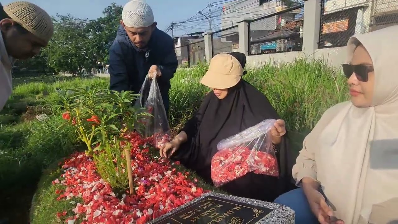 Pertama kali nenek berkunjung ke rumah kake yang baru  