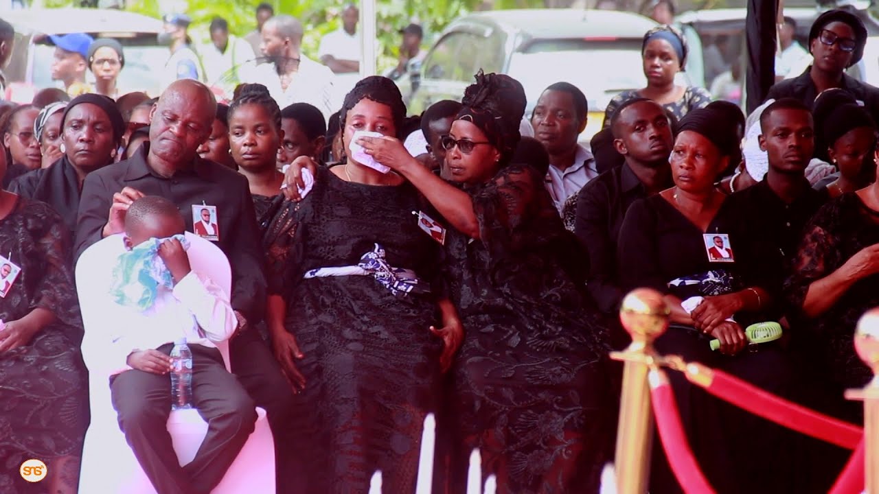 Utamuonea huruma mtoto wa Fredy Kiluswa, amlilia baba yake, aamua kurithi kazi ya mzazi wake