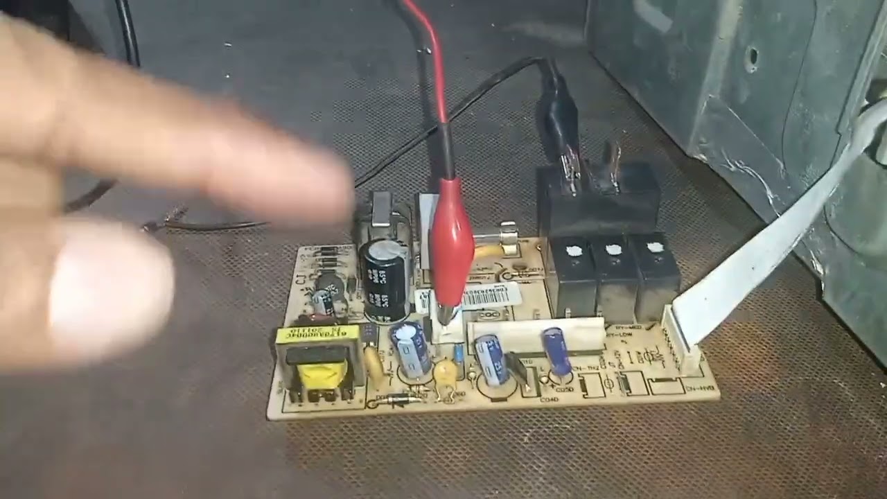 74. Aire acondicionado LG de ventana no enciende. problema en la tarjeta.