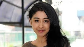 Uut Permatasari - Kelam