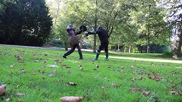 Doppelmesser vs. Shamshir & Buckler