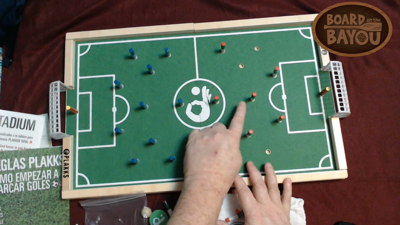 PLAKKSサッカーゲーム PLAKKSスペイン発/木製サッカーボードゲーム | AVENON