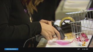 Retailers Expect Busy Day Of Returns And Bargain Hunters