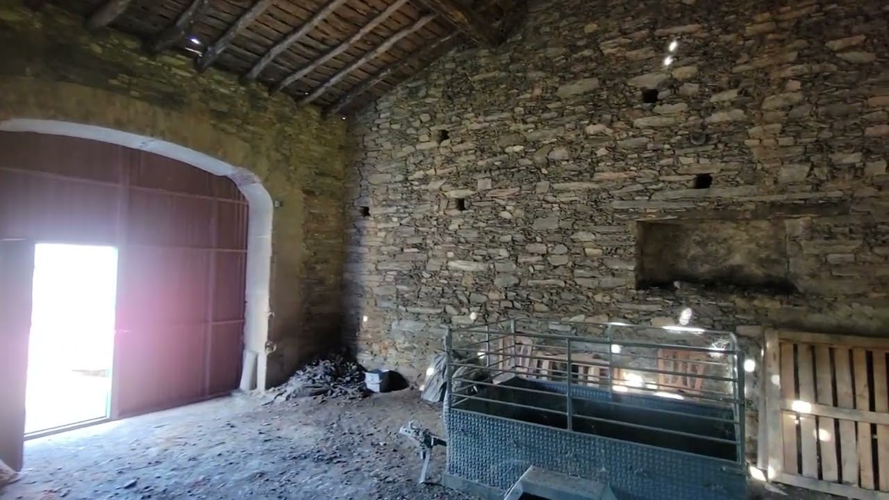 Charming Urban Plot with Barn/💸71000€/walking Distance to Town /20km From Trujillo/Extremadura/Spain