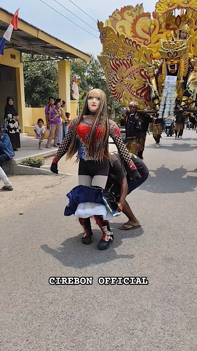 Lagi asik joget neng amy di jailin sama bos muda