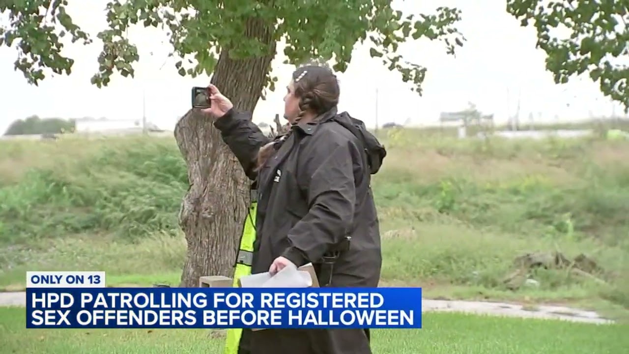 Houston police crack down on 5,900 sex offenders before Halloween