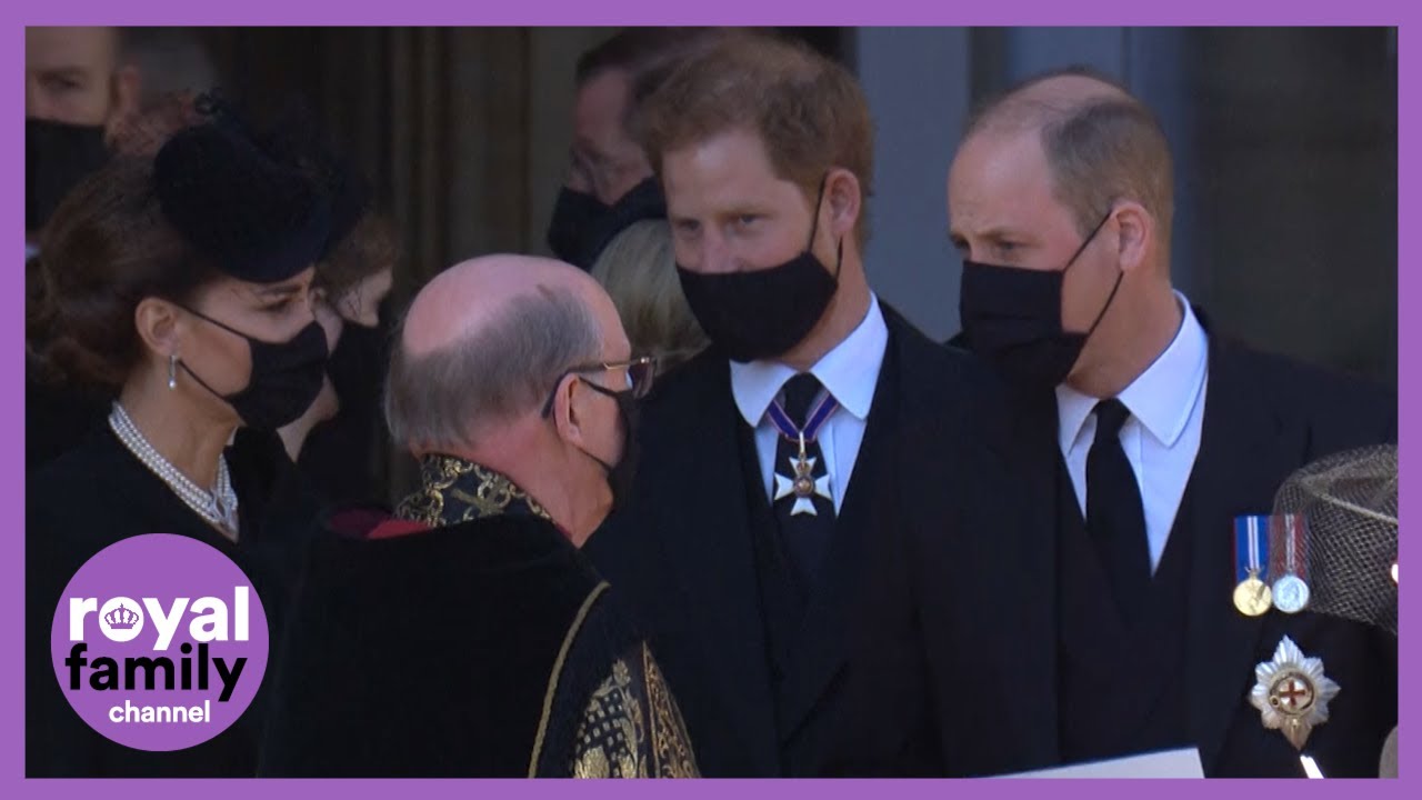 Video Funeraliile PrinÅ£ului Philip PrinÅ£ii William Si Harry VÄzuÅ£i Discutand ImpreunÄ La Incheierea Slujbei Hotnews Mobile