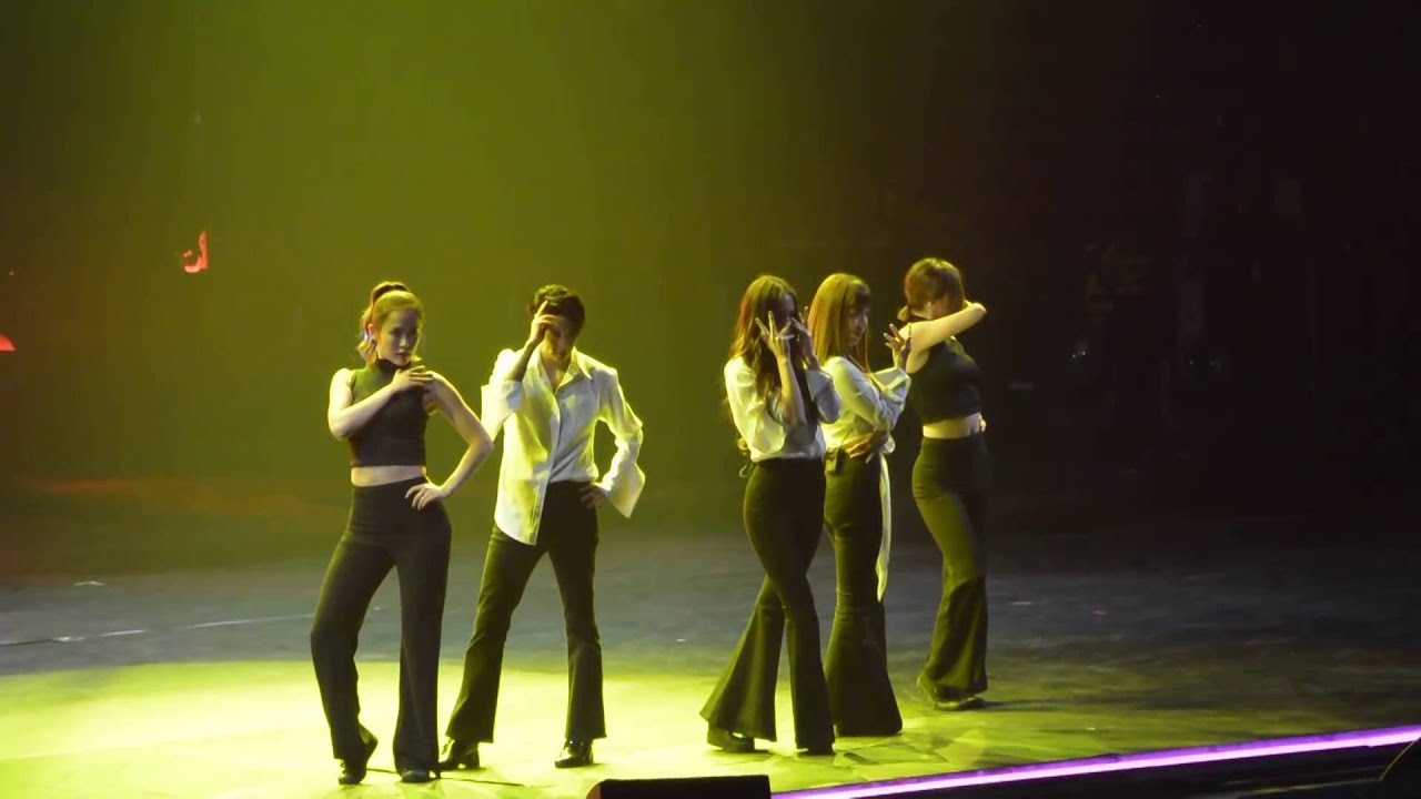 160602 KCON Paris 2016 f(x) 에프엑스 - Rum Pum Pum 첫 사랑니 + Intro Talk HQ