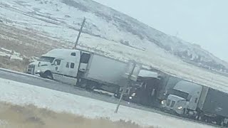 interstate i-80 Wyoming Closed, wy winter snow storm 2023