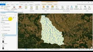 Delimitação de Bacia hidrográfica e vetorização de rede de drenagem - ArcGis Pro em português.