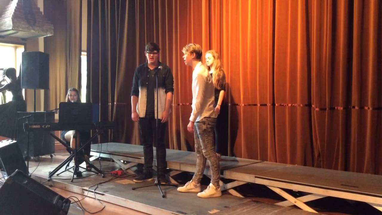 For love optreden Ruben, Roxxem, Sem  en Leanne