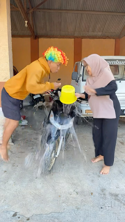 Kalok kotor disiram || #shorts #comedy #ngeshortsdulu #funny #ngakak #youtubeshorts #cute #funny
