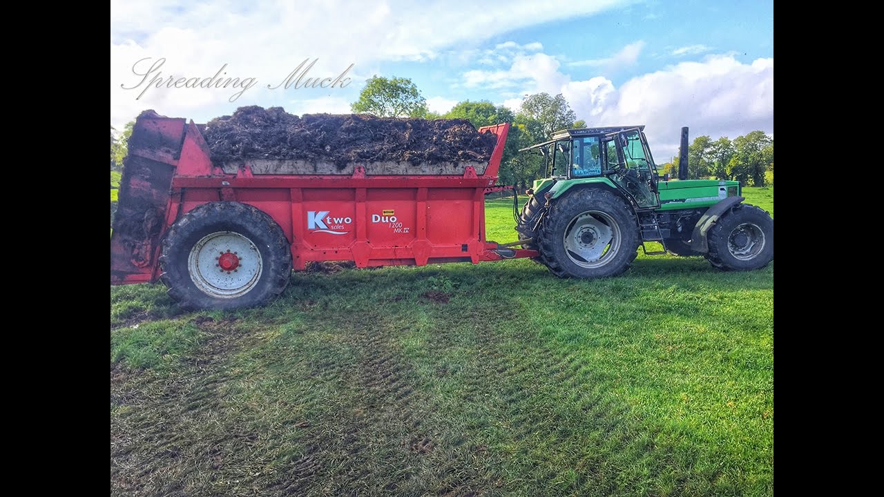 New Holland and Deutz spreading  dung.