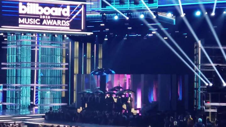 [FULL] No Tears Left To Cry - Ariana Grande Live at BBMAs