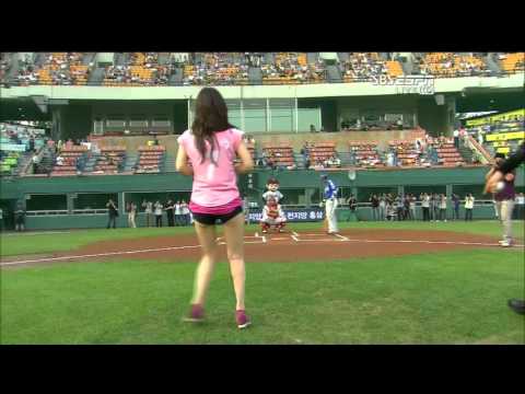 110729   남규리 프로야구 삼성 vs LG 시구