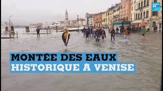 Venise submergée par une montée des eaux historiques