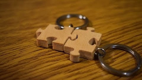 Making Wooden Puzzle Keychains | Scroll Saw
