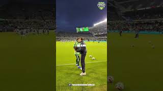 Zague y Memo Ochoa se saludan previo al México vs Bélgica 🫂