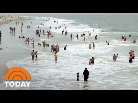 debate-over-lockdown-of-open-spaces-intensifies-as-georgia-reopens-beaches-|-today