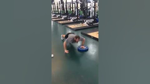 Alternate Plyo Push Up