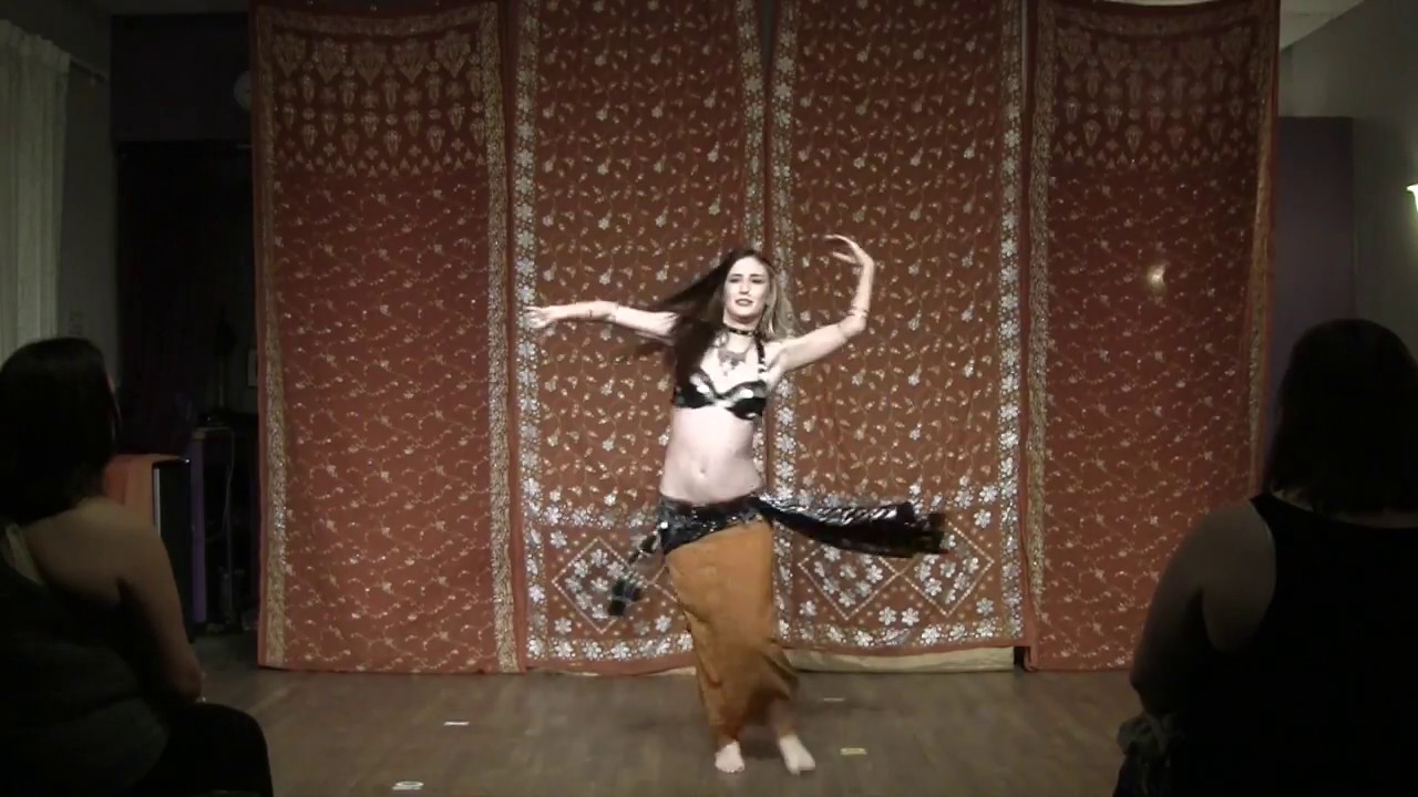 Kiersten Valence at Ladies' Night Out March 2018