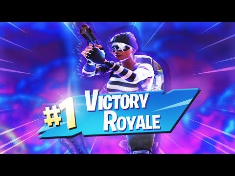 Winning Fortnite with ONLY PISTOLS!