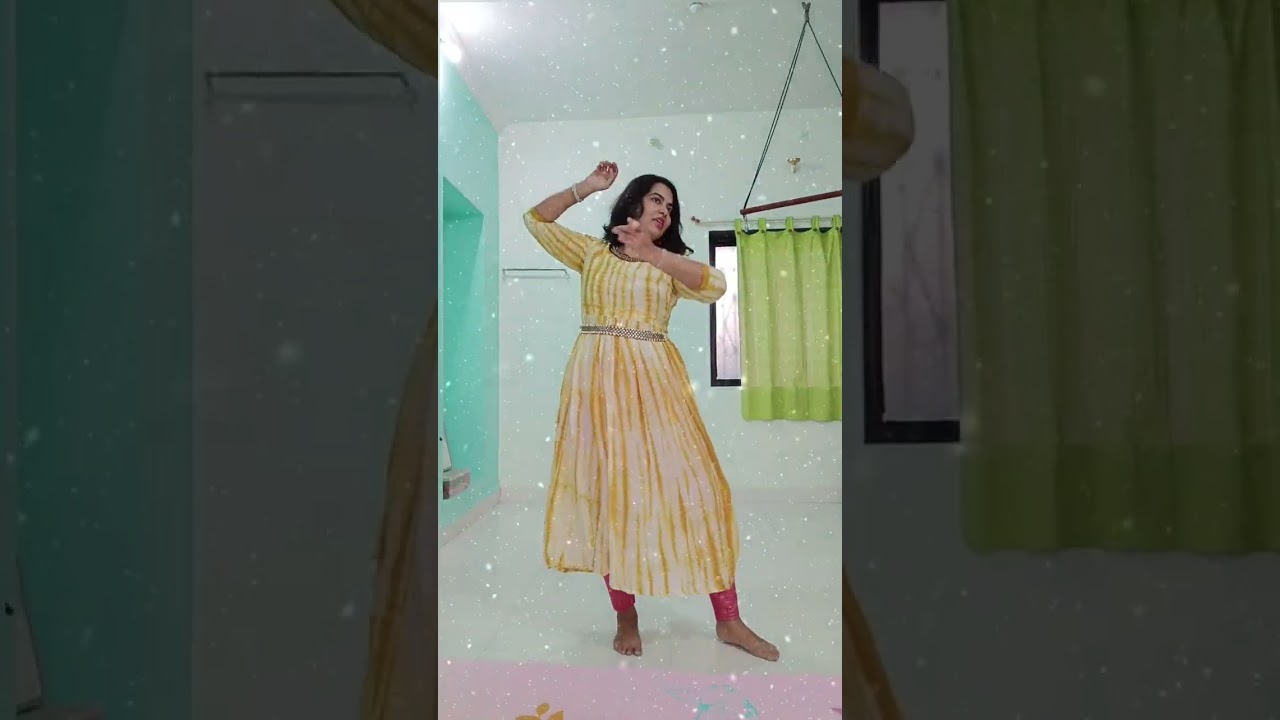 Apne hi rang me dance 