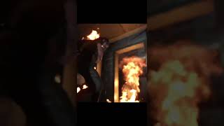 Древняя тактика: беги и умирай  #thelastofus #lastofuspart2 #noobgamer