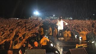 More than 15,000 people help lil jon perform get low in the rain at
roverfest 2014, annual festival held by syndicated radio show rover's
morning glory.