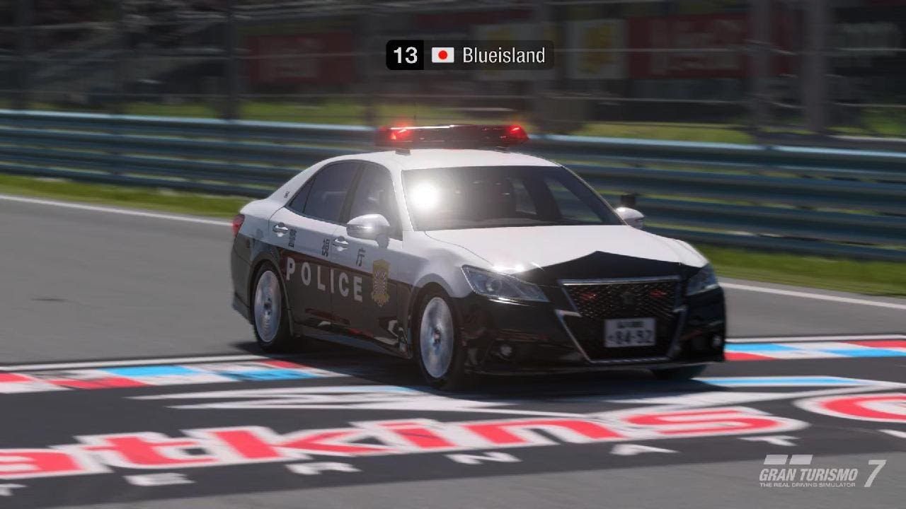 サーキットでは煽られるパトカー(笑)　グランツーリスモ 7_20260301154852